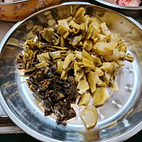 酸菜鱼的制作步骤1