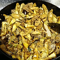 江南春日宴之竹笋香菇炖鸡的做法图解11
