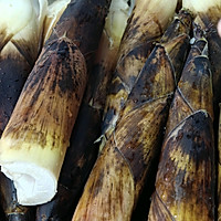 江南春日宴之竹笋香菇炖鸡的做法图解2